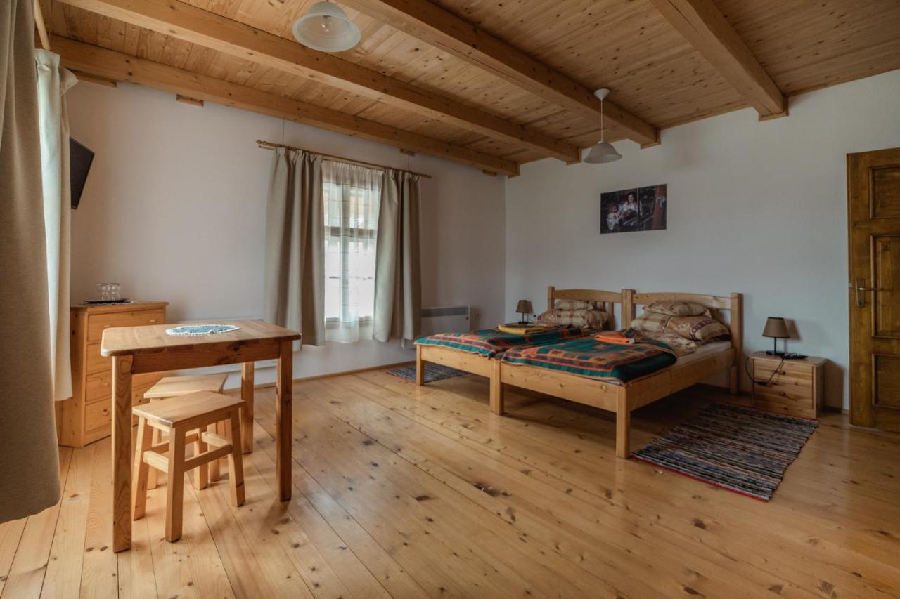 Biotour Camping & Restaurant Ghimes-Faget Экстерьер фото